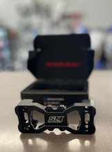 Load image into Gallery viewer, SM PROJECT Handlebar Mount Top Clamp TM Racing (BLACK)