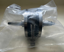 Load image into Gallery viewer,  KTM/HUSQ 450 CRANKSHAFT UPGRADED TO WOSSNER CONNECTING RODS AND BEARING