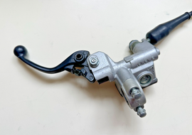 2006 KAWASAKI KX450F FRONT BREAK CALIPER WITH MASTER CYLINDER 