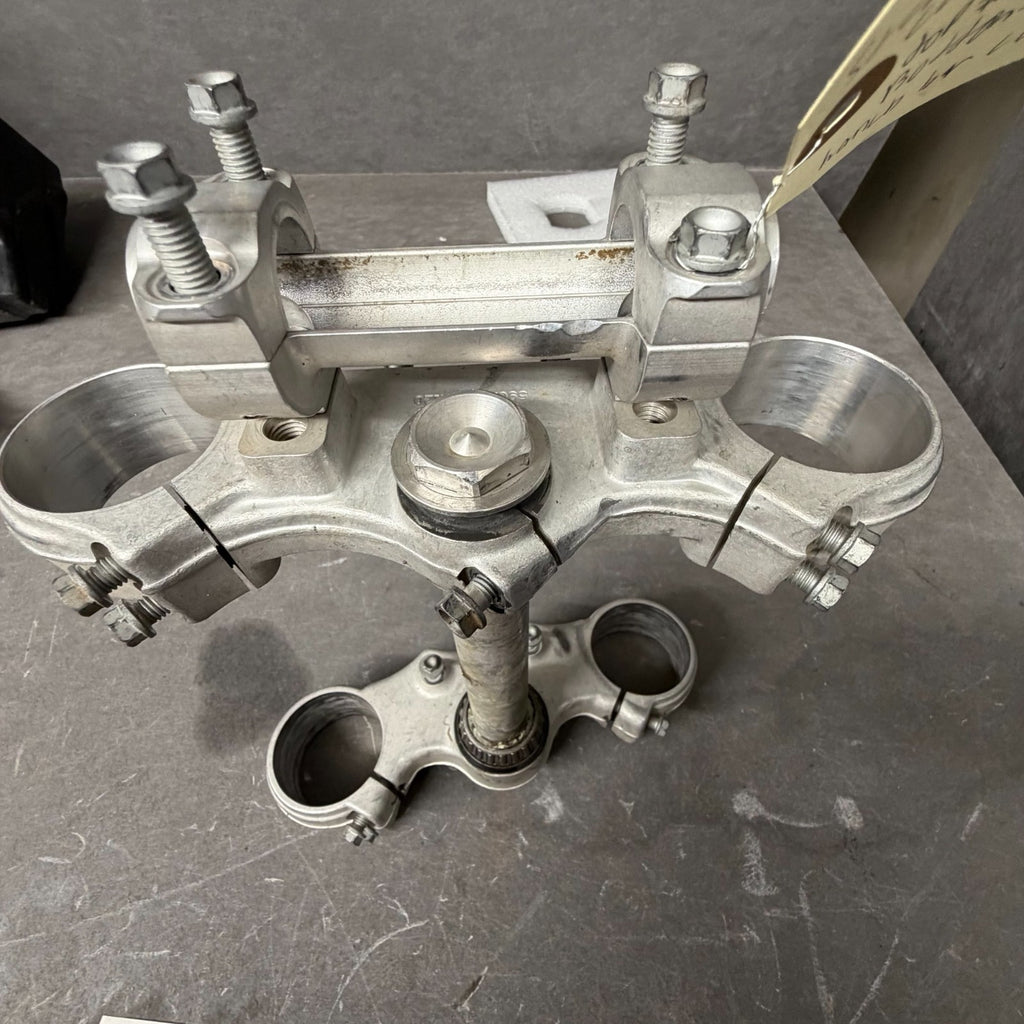 KTM OEM TRIPPLE CLAMPS PART # 59001034120  2003-07