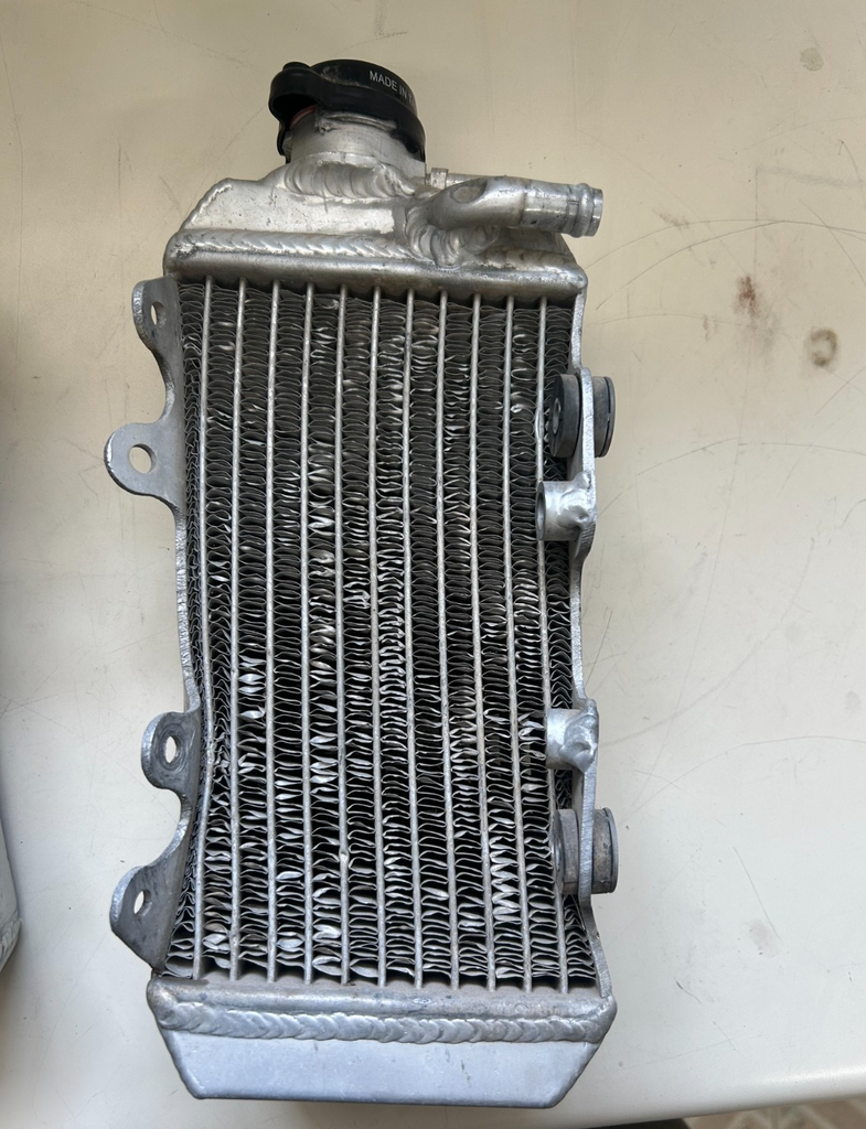 OEM 2009 Honda CRF150 Radiator Left & Right Part# 50435007100  50435008100