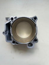 Load image into Gallery viewer, OEM 2007 Yamaha YFZ 450 Cylinder W/ Piston - Part # 5TA-11311-12-00