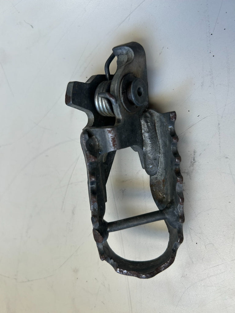 OEM 2009 Honda CRF 150RB FootPegs (LEFT) 50642-KSE-000 (RIGHT) 50616-KSE-000