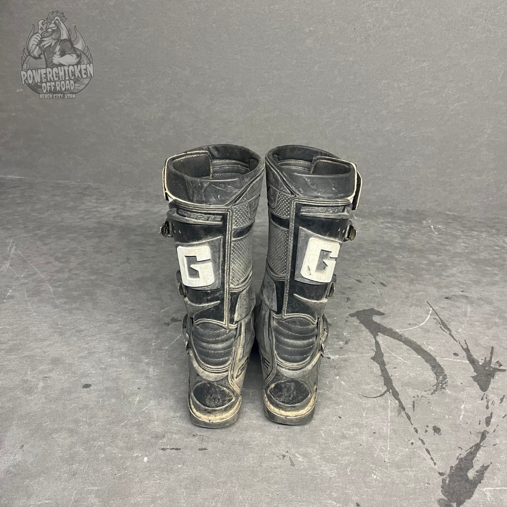 2017 Gaerne GX-1 Boots – Size 9 | Durable Off-Road Protection