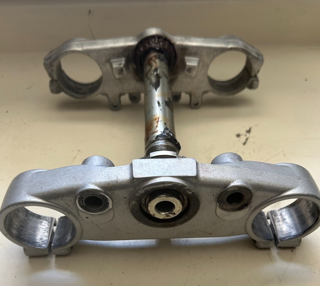 1993 Yamaha YZ250 Triple Clamp - Part# 4DA-23435-01-00