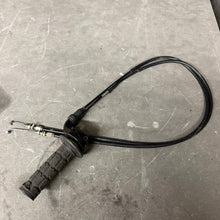 Load image into Gallery viewer, 2016-2018 kawasaki kx450 throttle cable and throttle housing part #32099-0002