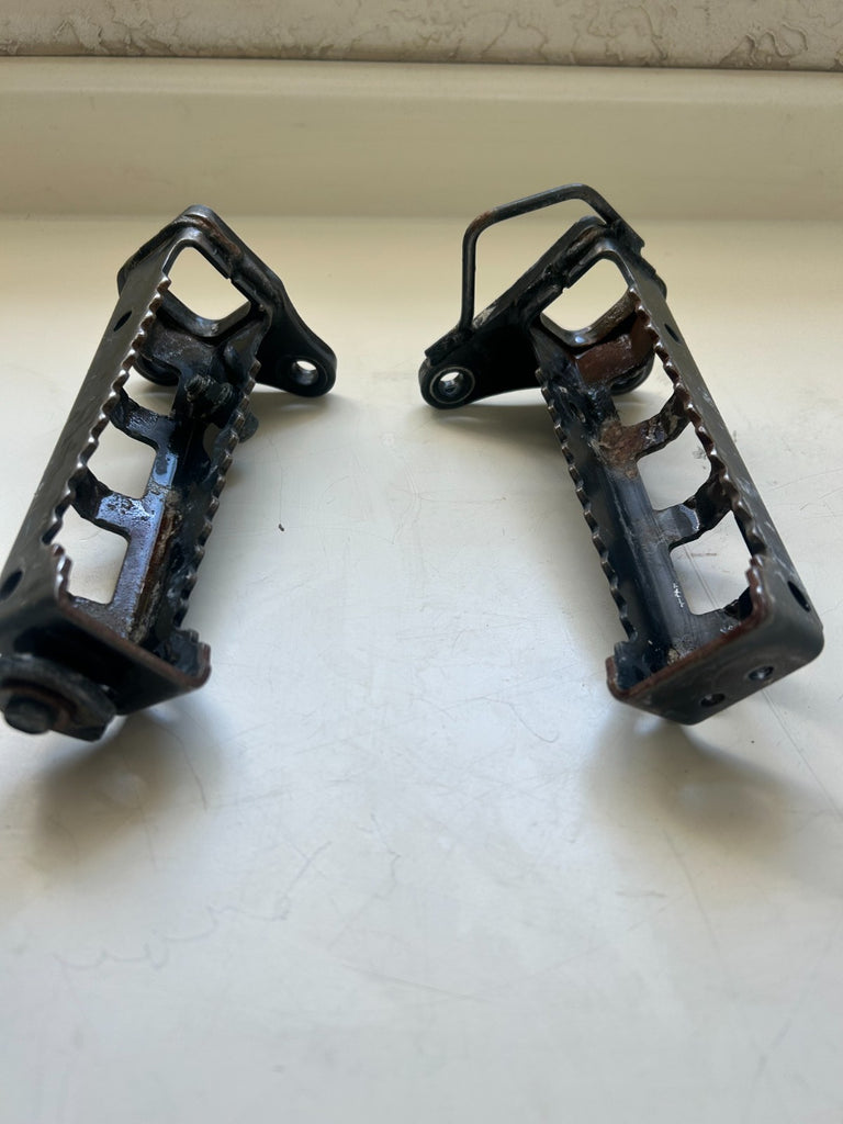 OEM 2007 Yamaha YFZ450 Foot Rest - Part# 5TG-27411-01-00