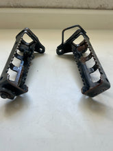 Load image into Gallery viewer, OEM 2007 Yamaha YFZ450 Foot Rest - Part# 5TG-27411-01-00