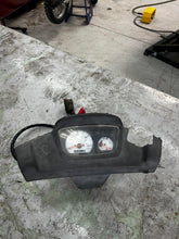 Load image into Gallery viewer, 2005 Yamaha Zuma YW50T Speedometer/Odometer