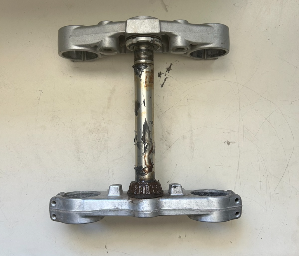 1993 Yamaha YZ250 Triple Clamp - Part# 4DA-23435-01-00