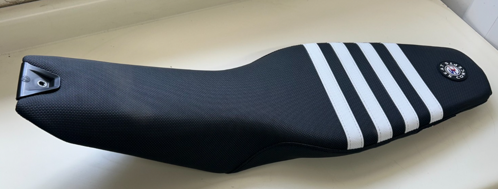 BRAND NEW Seat Concepts Black/White - Part# 28-0180-85-1