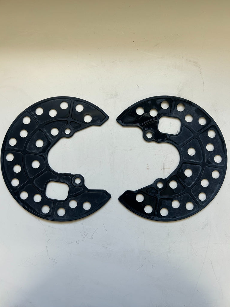 OEM 2007 Yamaha YFZ 450 Front Rotor Cover Hub - Part#: 5TG-2514A-00-00