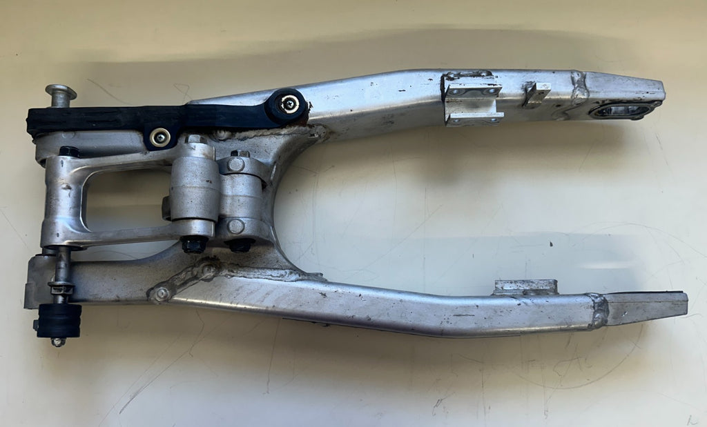 2006 KAWASAKI KX450F COMP SWINGARM / 33001-0085