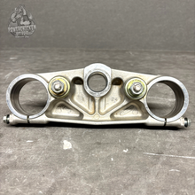 Load image into Gallery viewer, Honda Upper Triple Clamp / Triple Tree – OEM | 2004–2007 CR / CRF Models