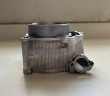 Load image into Gallery viewer, OEM 2007 Yamaha YFZ 450 Cylinder W/ Piston - Part # 5TA-11311-12-00