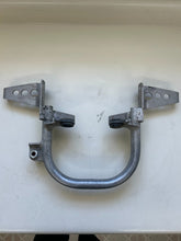 Load image into Gallery viewer, OEM 2007 Yamaha YFZ 450 Rear Carry Bar: Part# 5D3-2845R-00-00