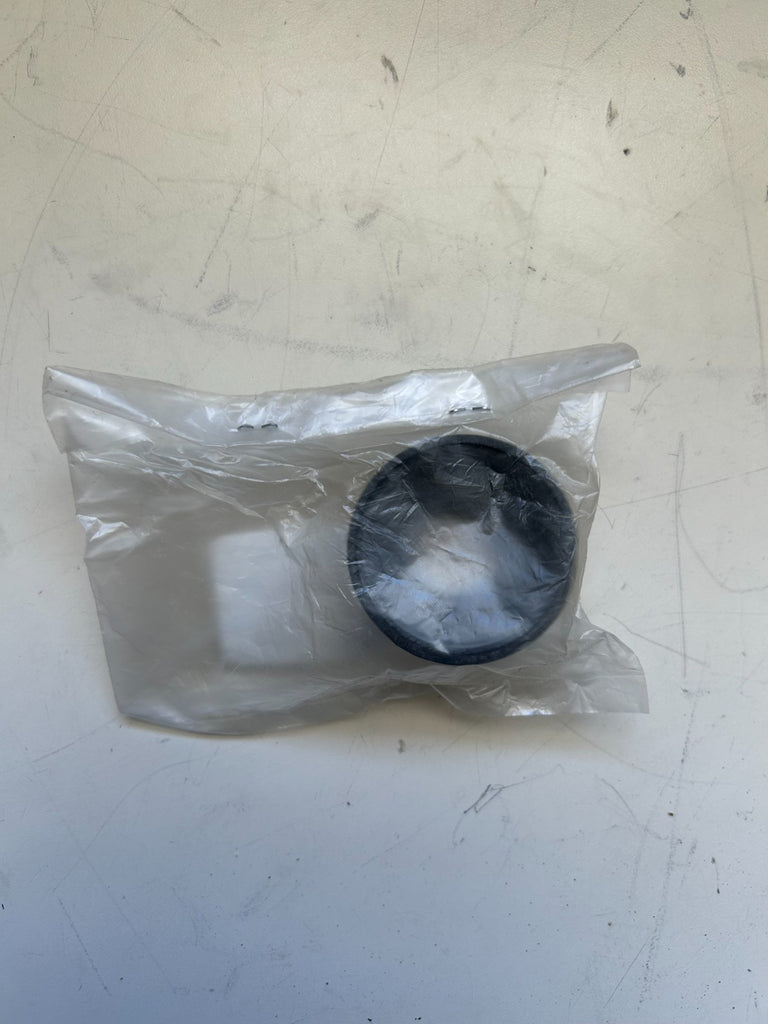 NEW OEM Yamaha Drive Shaft Seal Part# 5KM-46136-00