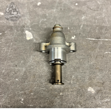 Load image into Gallery viewer, Yamaha Cam Chain Tensioner 5TA-12210-30-00 – YZ450 2018 | Used Good