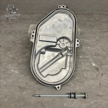 Load image into Gallery viewer, 1998 Ski-Doo Summit-X 670 Chaincase Assembly Cover &amp; 21/43T Sprockets #504150100