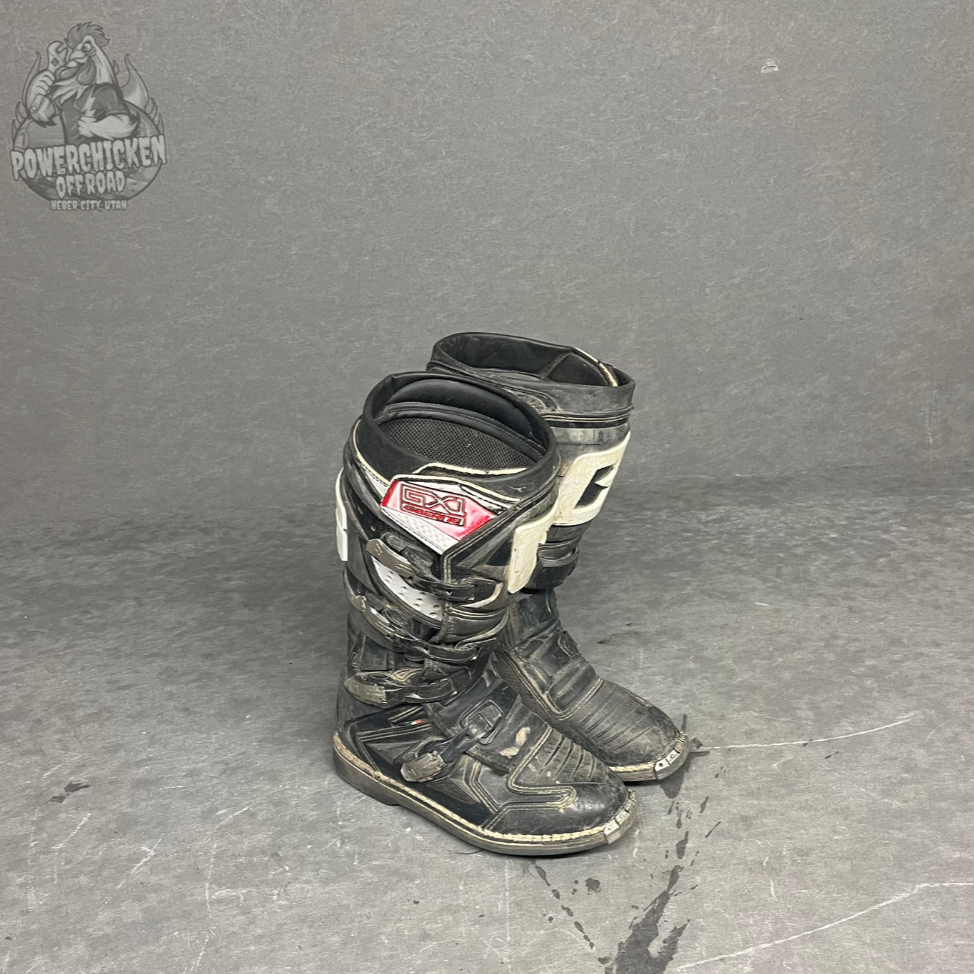 2017 Gaerne GX-1 Boots – Size 9 | Durable Off-Road Protection