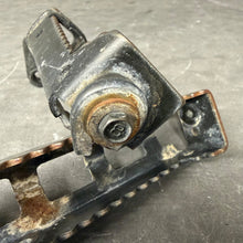 Load image into Gallery viewer, 2004-2007 YZF 450 OEM FOOT REST  - PART #5TG-27411-01-00