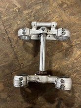 Load image into Gallery viewer, 2002 KTM 250 EXC-F Triple Clamps