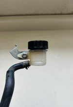 Load image into Gallery viewer, OEM 2007 Yamaha YZF 450 Rear Brake Fluid Reservoir Part# 5TG-25894-00-00