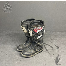 Load image into Gallery viewer, 2017 Gaerne GX-1 Boots – Size 9 | Durable Off-Road Protection