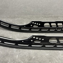 Load image into Gallery viewer, 2022 Rale MT129 Track Rails 07129-B – 129" – Used Good