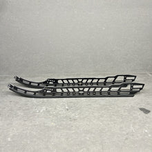 Load image into Gallery viewer, 2022 Rale MT129 Track Rails 07129-B – 129" – Used Good