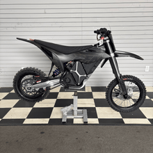 Load image into Gallery viewer, 2026 RFN Warrior SX-E8 Electric Dirt Bike