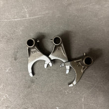 Load image into Gallery viewer, USED 2017 Kawasaki KX450F Shift Forks 13140-0647 13140-0648 | OEM