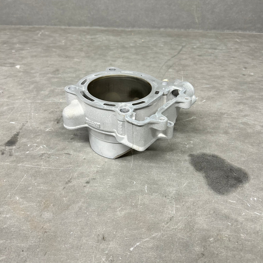 USED 2017 Kawasaki KX450F Cylinder 11005-0660 | OEM